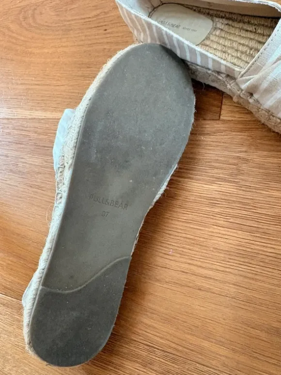 Pull & Bear Espadrilles Gr. 37 Beige Weiß | Plateau Sommerschuhe Damen | Gestreift | Ungetragen