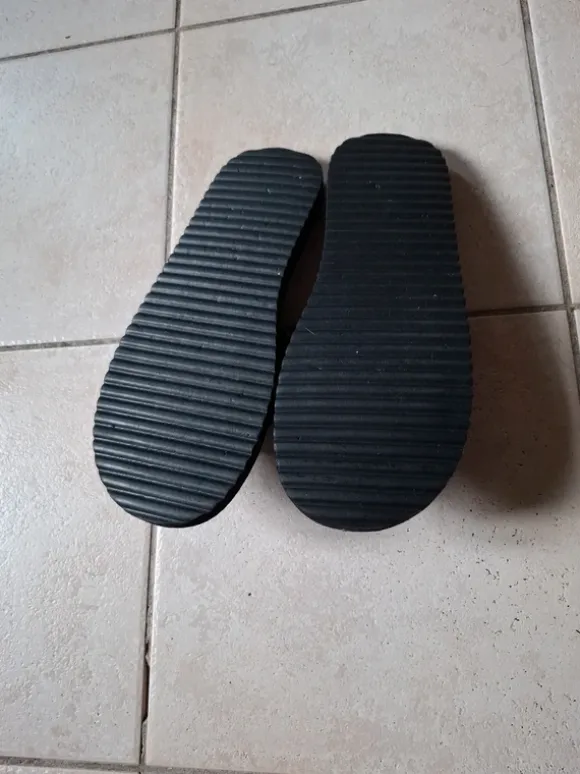 Puma Badeschuhe