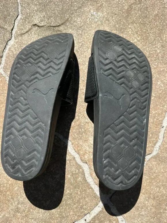 Puma badslippers maat 40,5