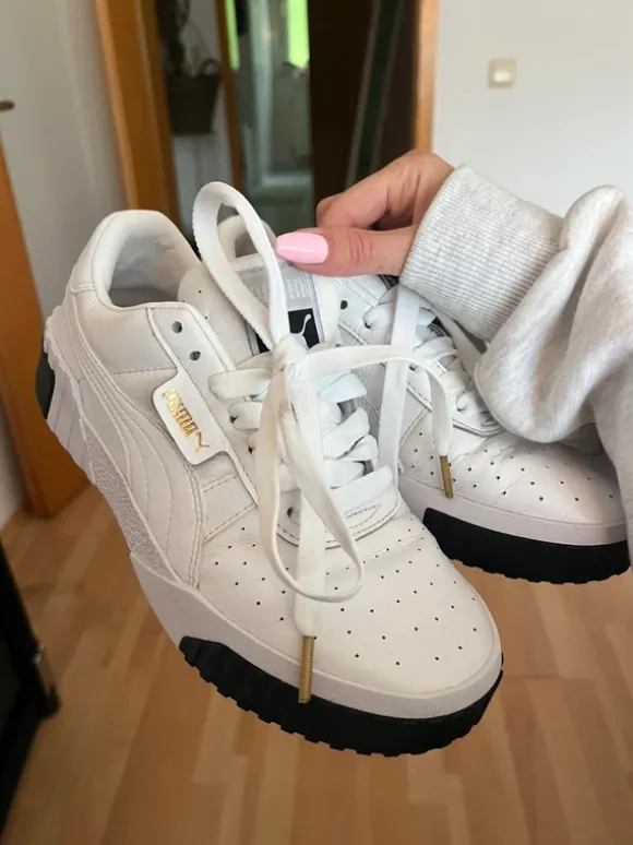 PUMA Cali Sneaker