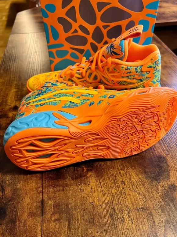 Puma MB.04 Graffiti JR Sneaker Gr. 38 Bright Aqua – Neu & OVP