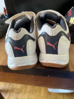 Puma sneaker mit Gummi Sohle