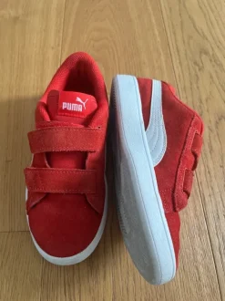 Puma Sneakers Gr.33 rot unisex