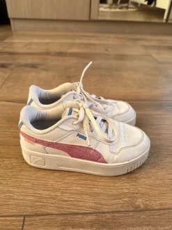 Puma sneakers maat 32
