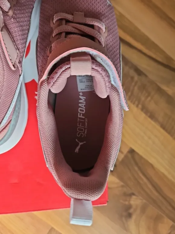 Puma Turnschuhe softfoam Größe 34