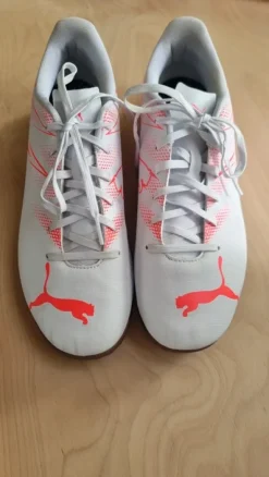 Pump zaalvoetbal schoenen maat 44 nieuw staat