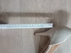 Pumps Beige mit Strass gr. 39