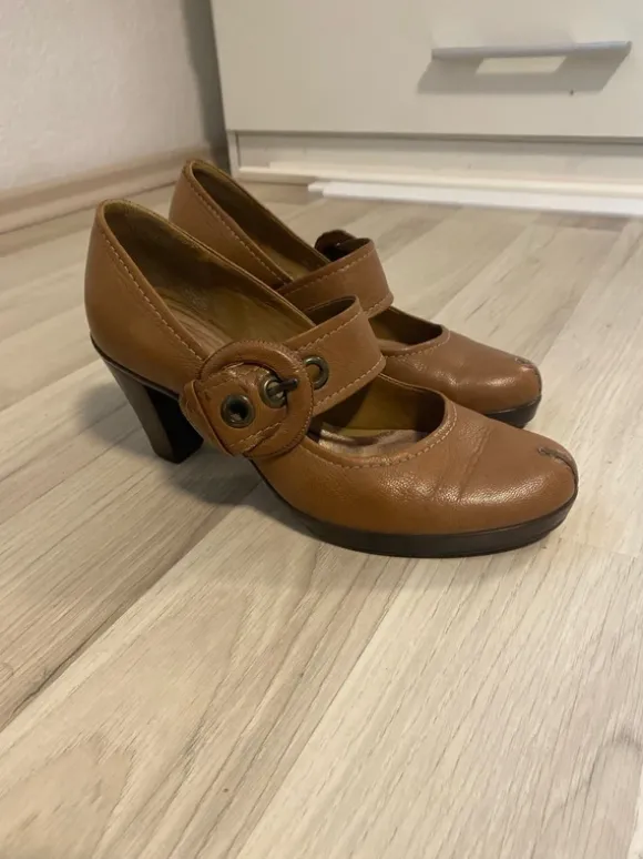 Pumps braun clarks