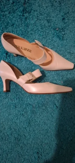 Pumps Peter Kaiser Creme gr. 5 / 38 Brautschuhe