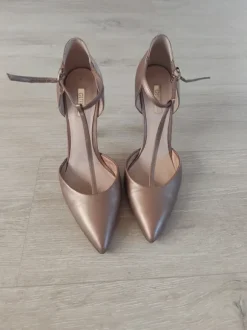 Pumps von Guess Gr. 36 1/2