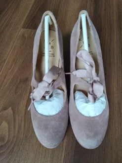 Pumps von KMB in 37