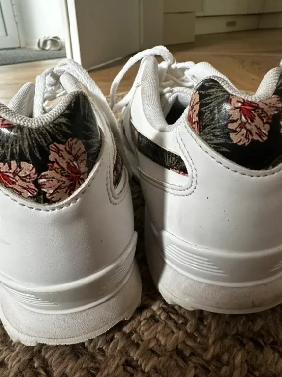 Reebok classics