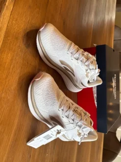 Reebok viva speed maat 39