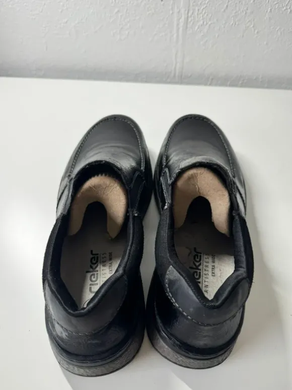 Rieker Slip-On Schuhe Schwarz - Antistress & Extra Wide
