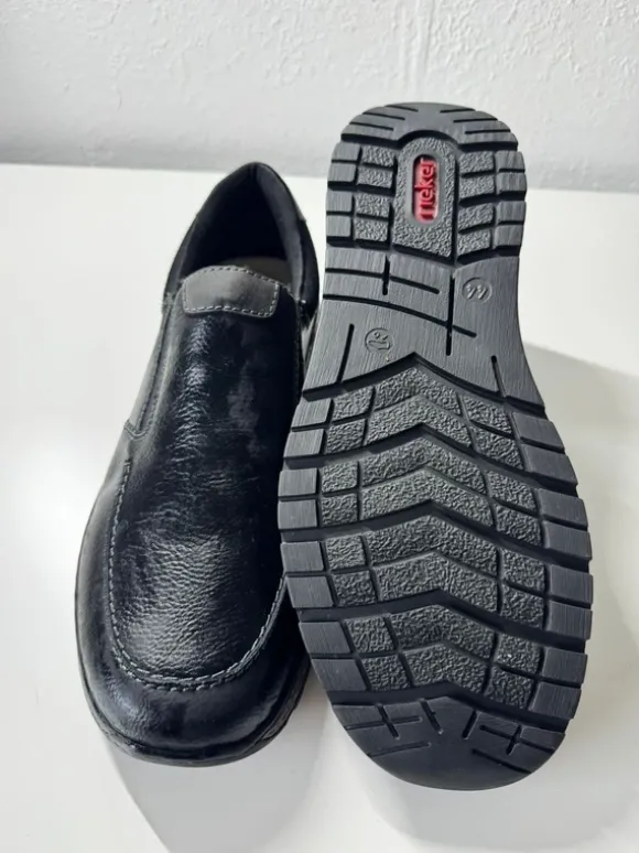 Rieker Slip-On Schuhe Schwarz - Antistress & Extra Wide