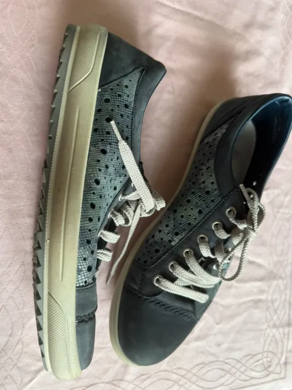 Rieker Sommer Schuhe Gr 43 grau wie neu