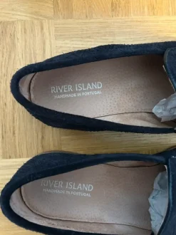 River Island Loafer aus Wildleder