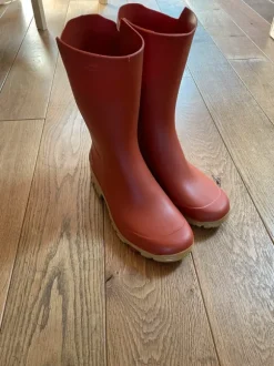 Rode regenlaarzen maat 41