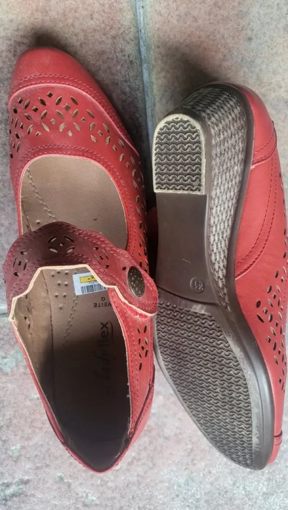 Rode zomerschoenen