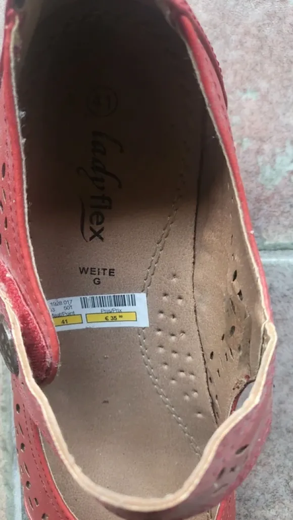 Rode zomerschoenen