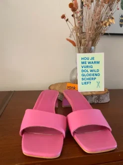 Roze hakjes