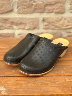 Sabots en bois et cuir noir