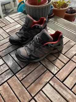 Salomon Wanderschuhe