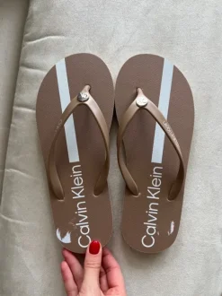 Sandal
