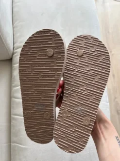 Sandal