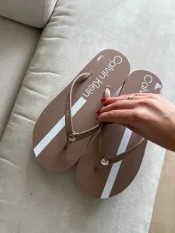 Sandal