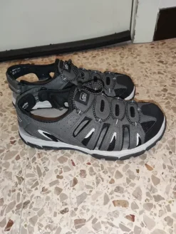 Sandal