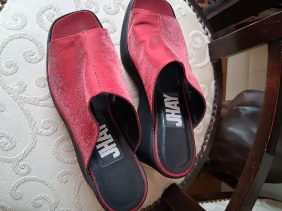 Sandalen.