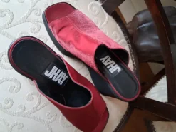 Sandalen.