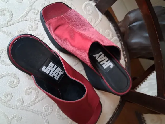 Sandalen.