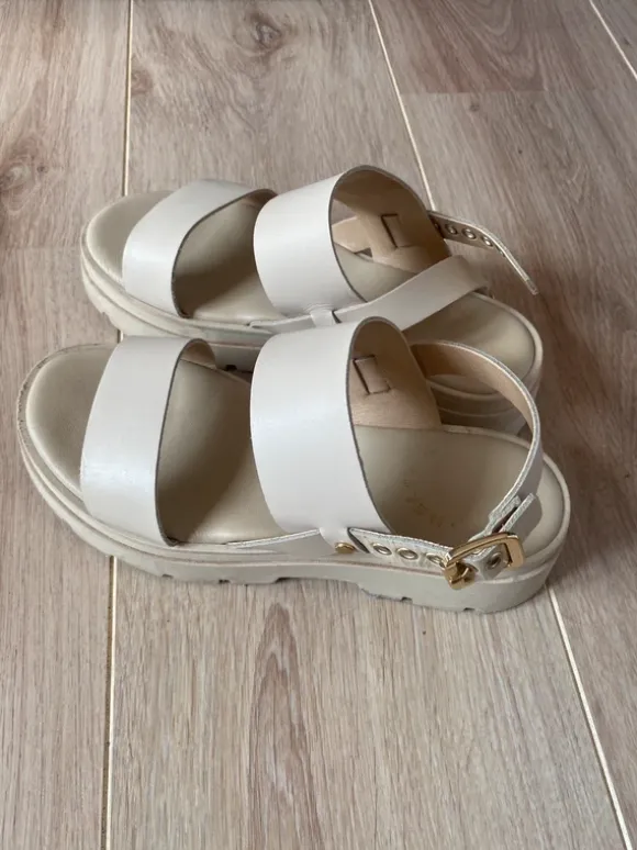 Sandalen