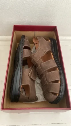 Sandalen 42 bruin