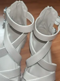 Sandalen beige