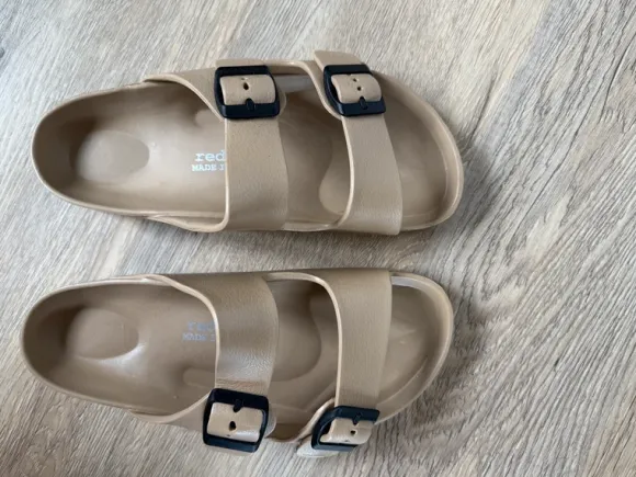 Sandalen Beige Neu Wasserschuhe Red Apple