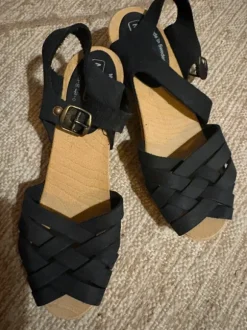 Sandalen Holz