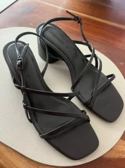 Sandalen mit Absatz