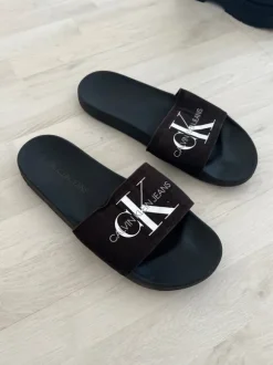 Sandalen mit calvin klein logo print
