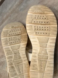 Sandalen mit Klettverschluß
