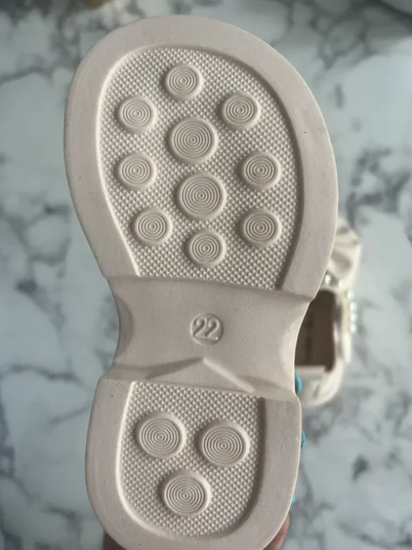 Sandalen mit Schleife - Neu