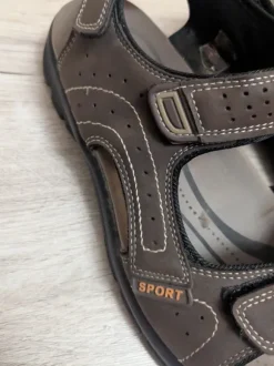 Sandalen von Magnus in Größe 41