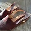 Sandalen vorne geschlossen