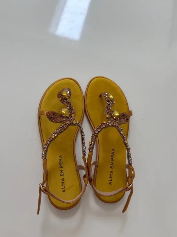 Sandalen Zehentrenner Gr. 41 Alma en Pena Neu OVP Senfgelb Schlange