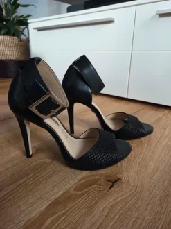 Sandaletten von Buffalo London Größe 38