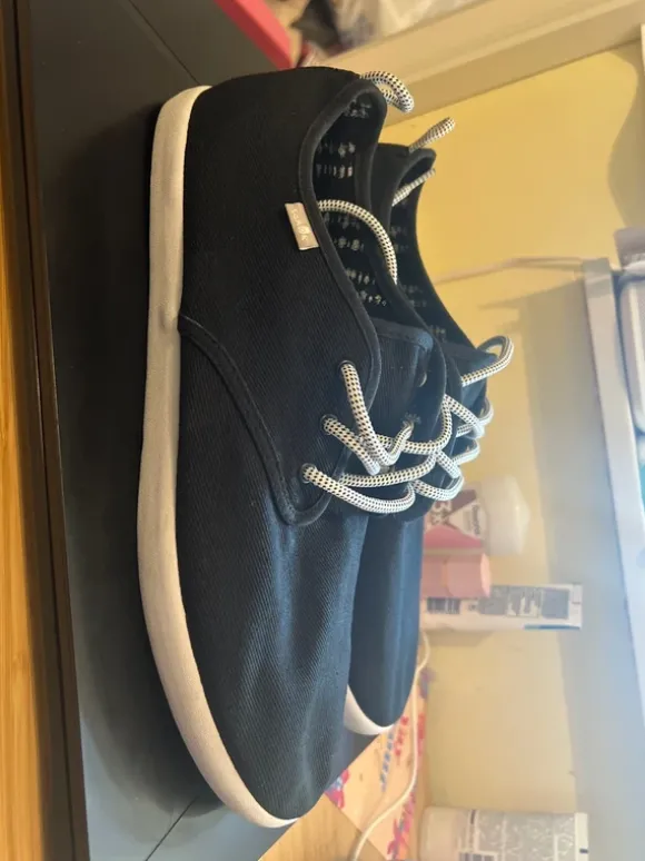 Sanuk Herren Schuhe in Größe 45