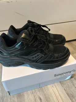Saucony Pro Grid Omini 9 schwarz