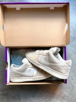 Sb Nike dunk “city of love”